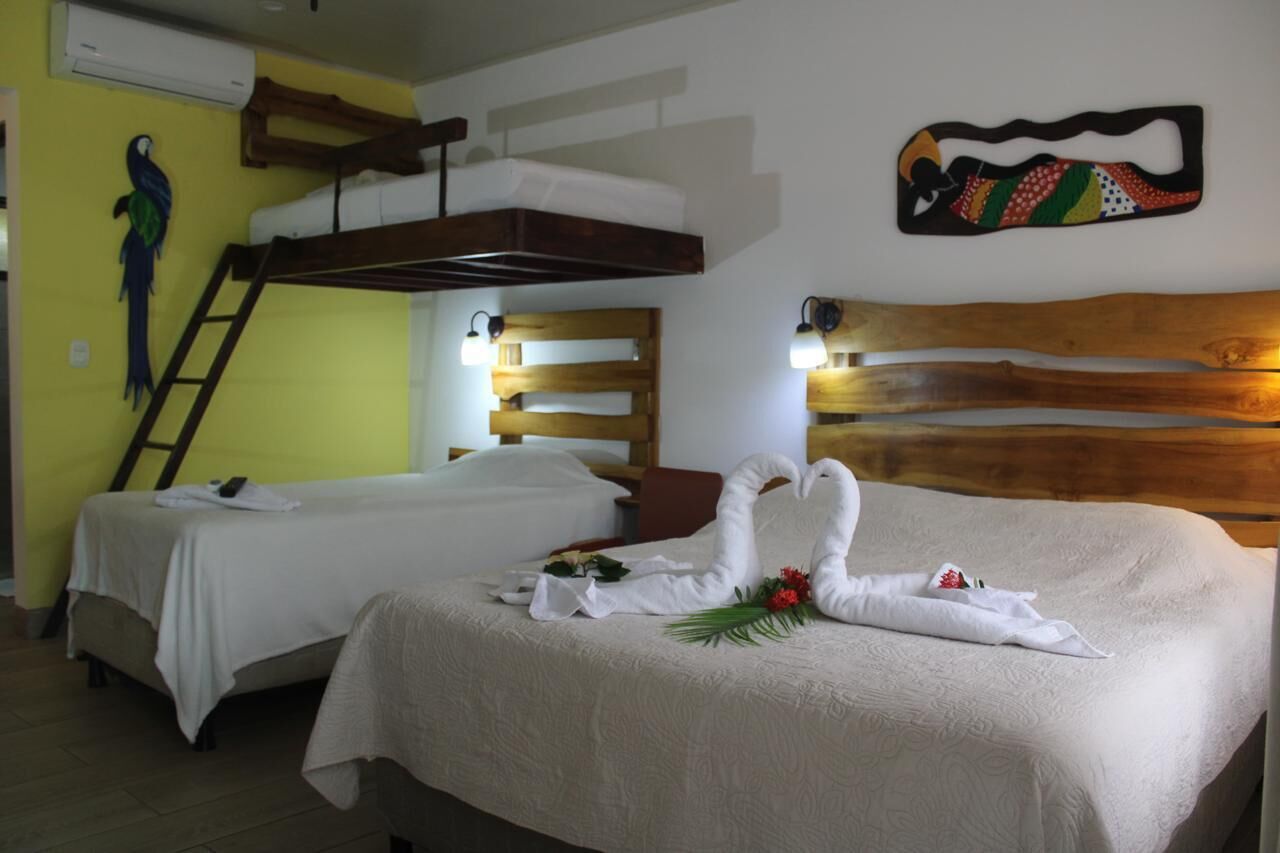 family studio suite, 1 bedroom | 1 bedroom, premium bedding, minibar, in-room safe