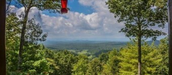 Sunset Ridge 3 Bedroom Apartment by Mountain Laurel Cabin Rentals