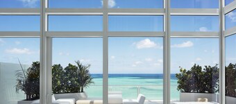 Four Seasons Hotel at The Surf Club