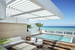 2 albercas al aire libre y camas balinesas (con cargo)