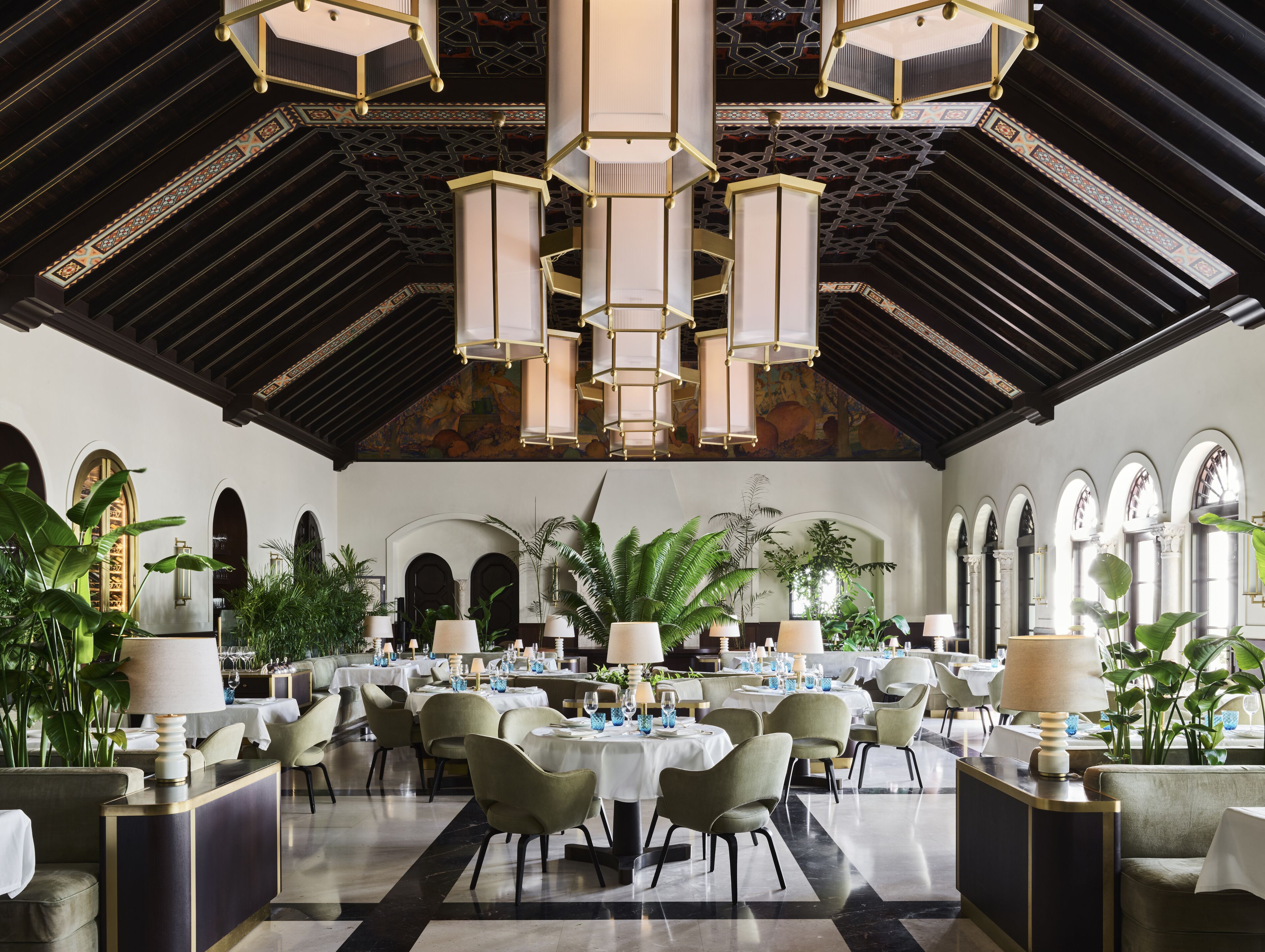 Photo - Four Seasons Hotel at The Surf Club