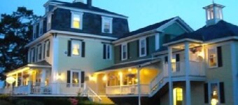 Harbor House Inn