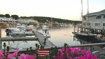 Classic Room, 1 Queen Bed, Sea View (Room 4)