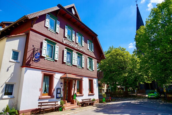 Front of property - Schwarzwaldgasthaus Linde (Schramberg)