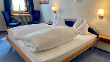 Standard Double Room, 1 Double Bed, Non Smoking, Hill View | Desk, laptop workspace, free WiFi, bed sheets