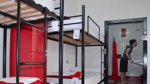 Unclassified image, 2 of 18, button - Bilbao Akelarre Hostel (Bilbao)