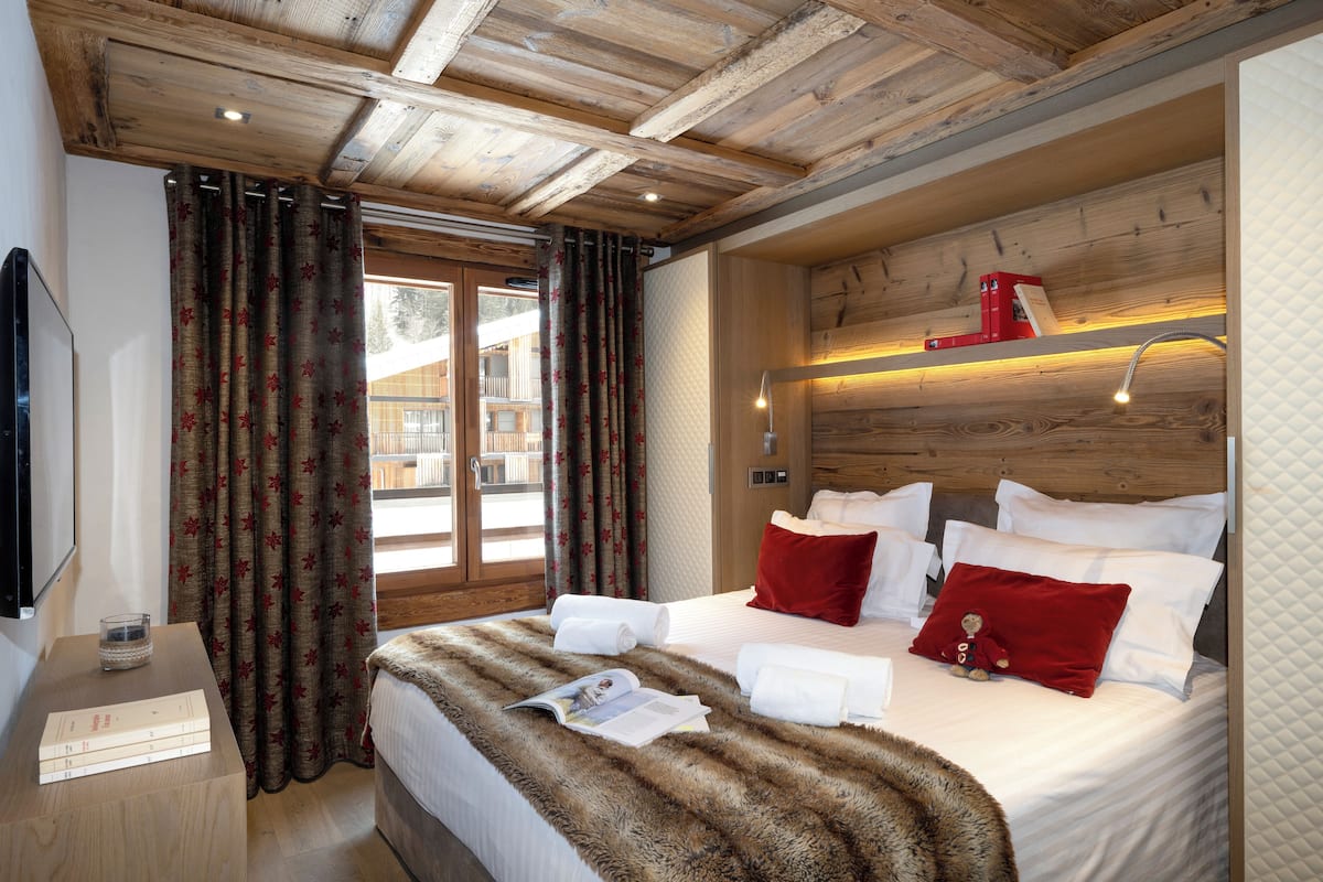 1 bedroom, premium bedding, in-room safe, blackout curtains