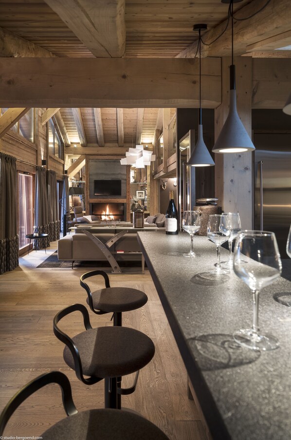 L'Ecrin de Jade | Cocina privada | Frigorífico grande, microondas y placa de cocina