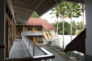 Ngoại thất
