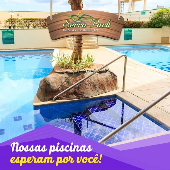 Indoor pool, 3 outdoor pools, pool loungers - Serra Park Flat Service - RQ Turismo (Rio Quente)