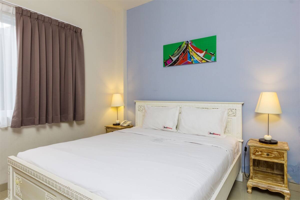 In-room safe, desk, blackout curtains, free WiFi