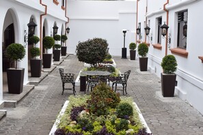 Exterior - Hotel Ambassador (Quito)