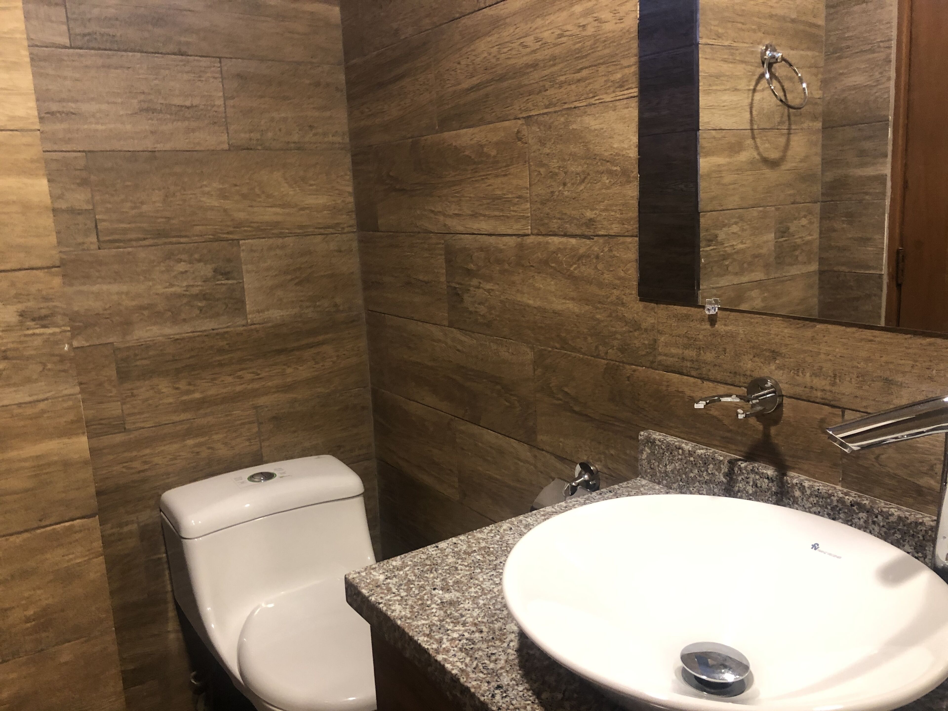 triple room, multiple beds | desk, soundproofing, bed sheets