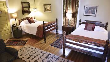 Decoración personalizada, muebles diferentes y escritorio