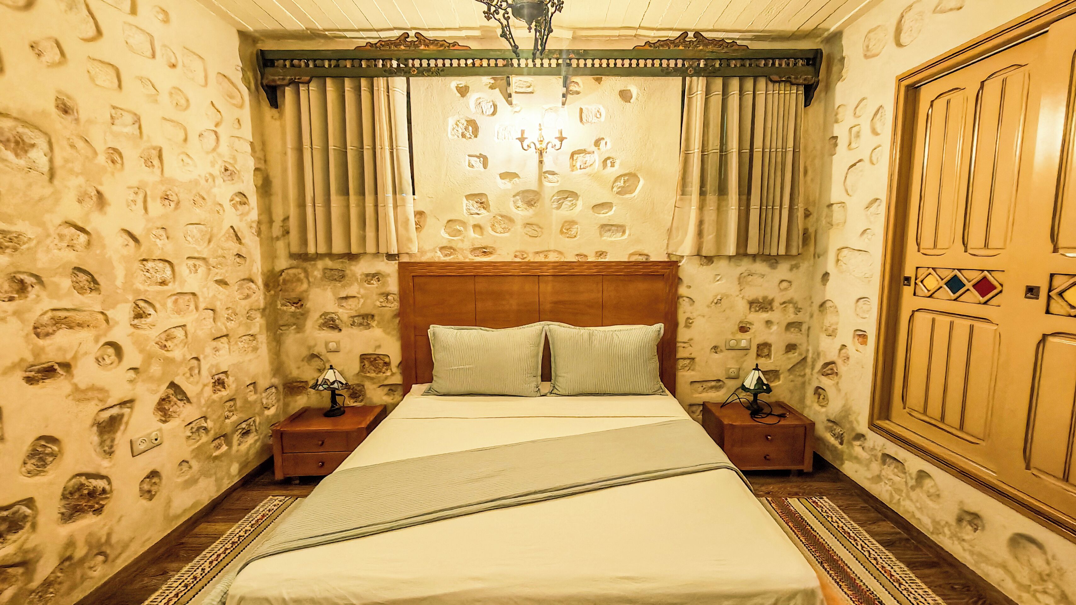 Family Suite, Kitchenette | Minibar, free WiFi