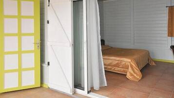 Standard Double Room, Mountain View | 1 bedroom, desk, free cribs/infant beds