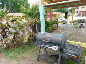 Khu ẩm thực ngoài trời