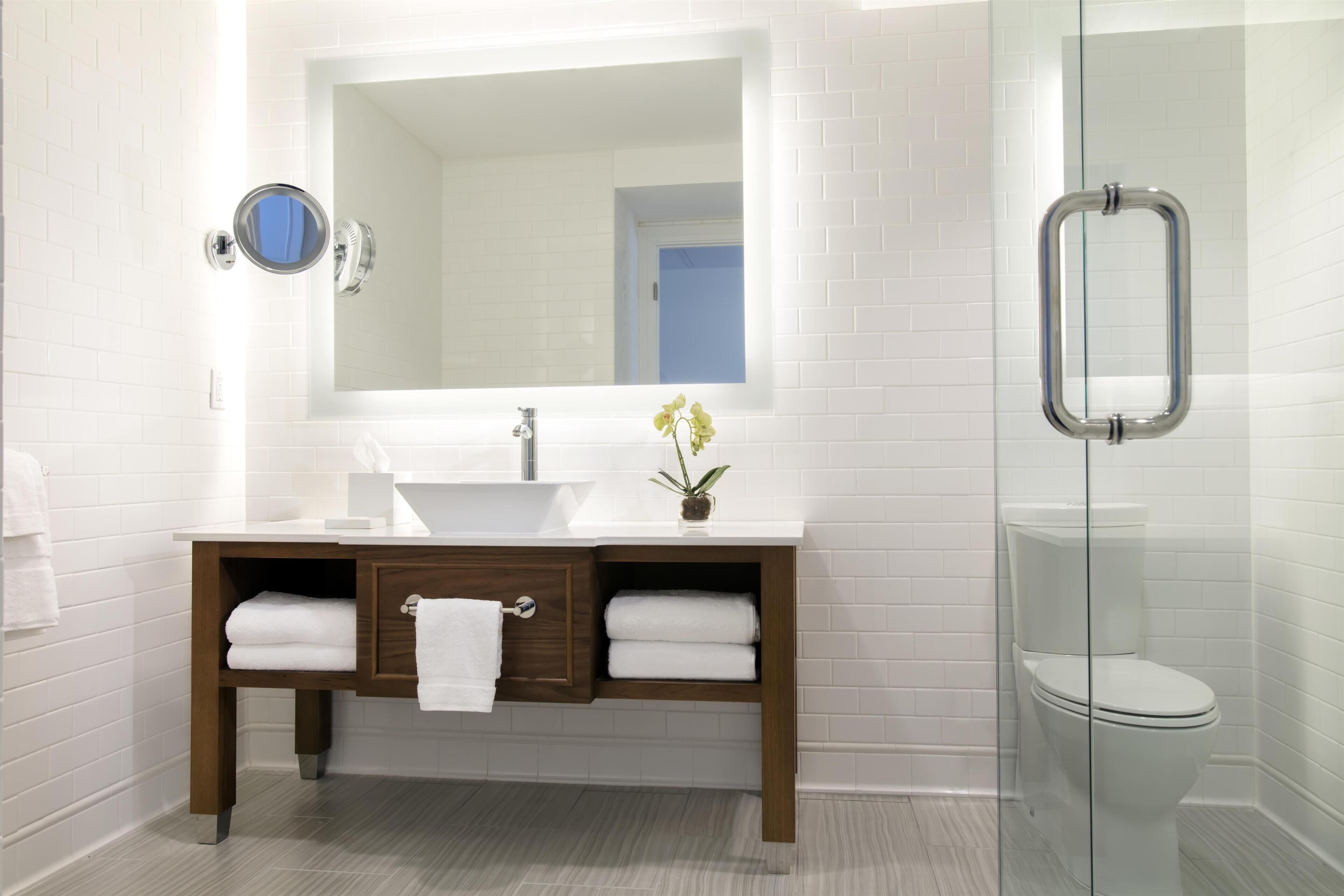 Bathroom shower