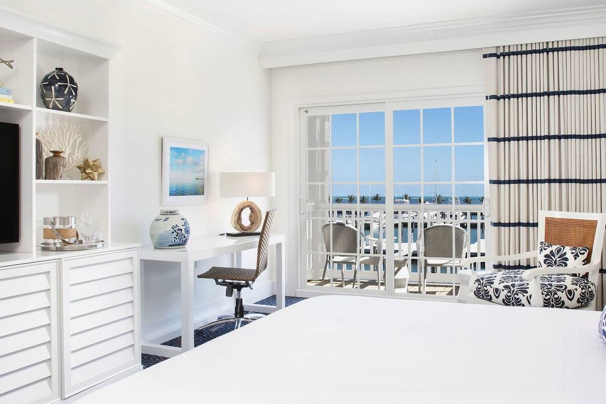 Egyptian cotton sheets, premium bedding, down comforters, in-room safe
