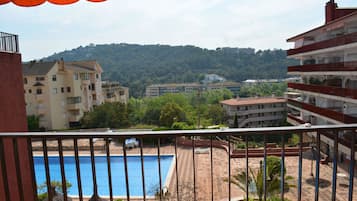 Appartement, 2 chambres | Balcon