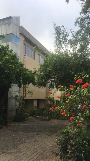 Exterior - Srisomthai Hotel (Ubon Ratchathani)