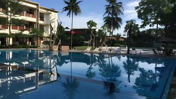 Kolam renang