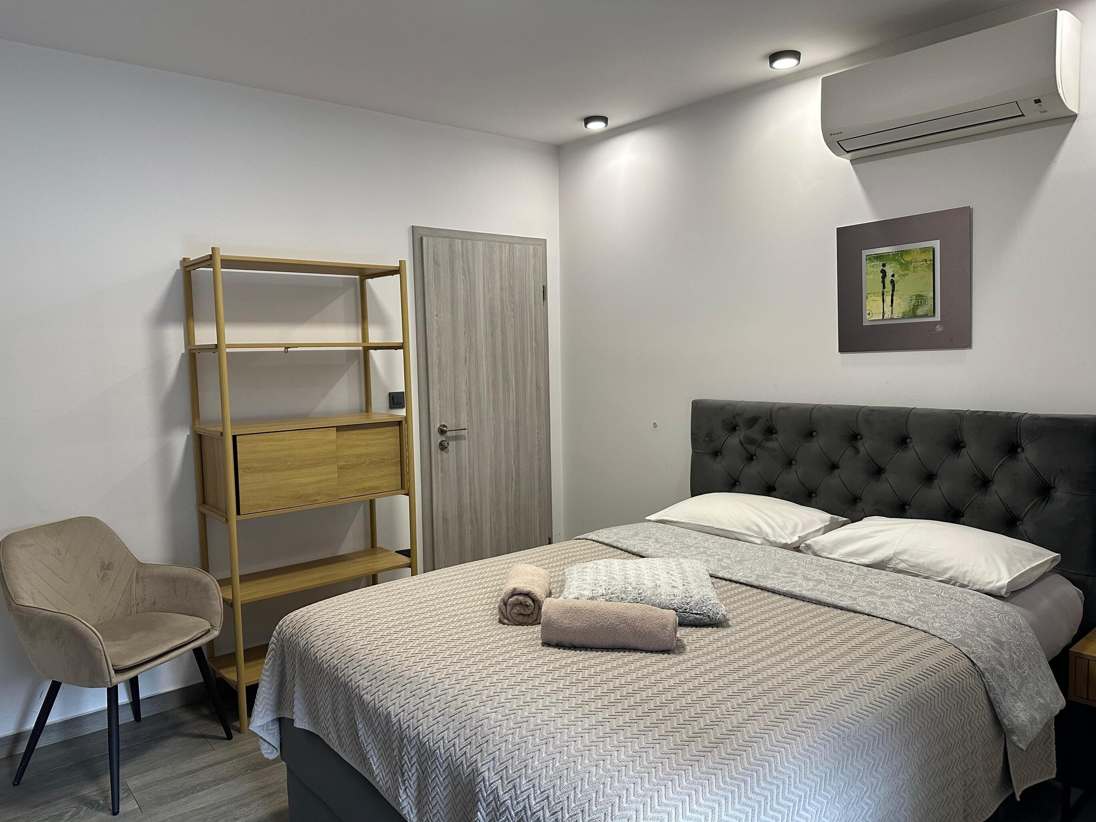 Phòng đôi phong cách cổ điển | Minibar, bàn, truy cập Internet không dây miễn phí 