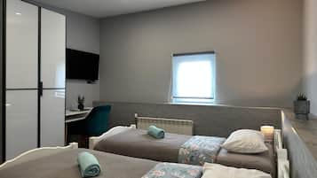 Classic Double or Twin Room | Minibar, desk, free WiFi