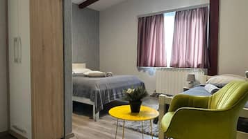 Classic Double or Twin Room | Minibar, desk, free WiFi