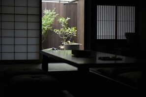 Whole Rent Town House, 2 Single Beds and 3 Japanese Futons | Living area