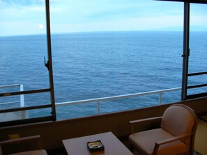 Japanese style room | View from room - Taberu Oyado Hamanoyu (Higashiizu)