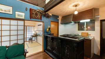 Traditional Townhome | Living area