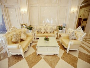 Lobby - Vienna Hotel (Shanghai Hongqiao Hub Jiading New City) (Shanghai)