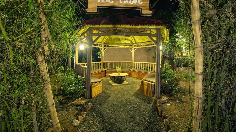 Lemon Tree Wildlife Resort, Bandhavgarh