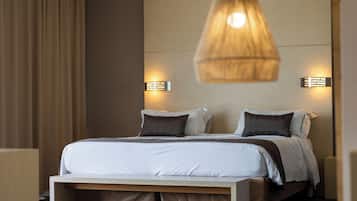 Premium bedding, pillow-top beds, in-room safe, desk