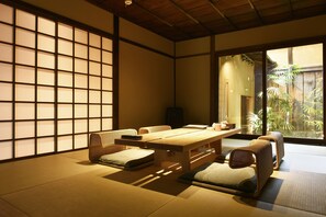Whole Rent Town House, 2 Single Beds and 3 Japanese Futons | Living area | LCD TV, heated floors - Kuraya Kiyomizu-Gojo (Kyoto)
