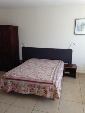 Double or Twin Room | Desk, iron/ironing board, free cribs/infant beds, free WiFi