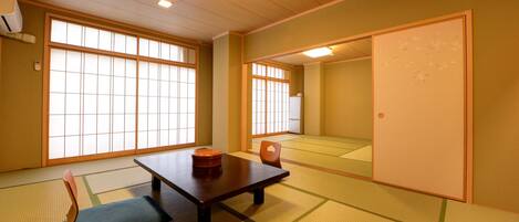 Chambre Tradition, non-fumeur (Please check in by 6 pm for Dinner)