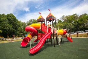 Children's play area - outdoor