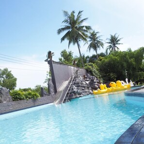 Outdoor pool - River Nature Hotel (Surat Thani)