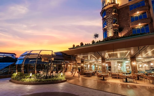 Sunway Pyramid Hotel