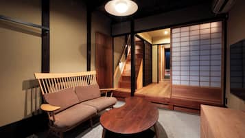 Japanese Style Townhouse | 1 bedroom, desk, free WiFi, bed sheets