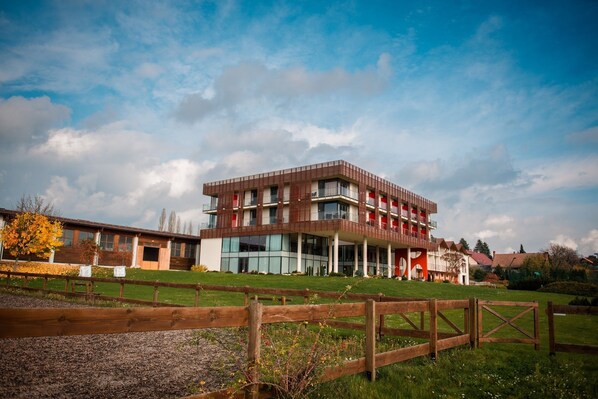 숙박 시설 구내