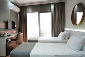 Standard Twin Room, 2 Twin Beds | Premium bedding, minibar, in-room safe, desk - My Dora Hotel (Istanbul)