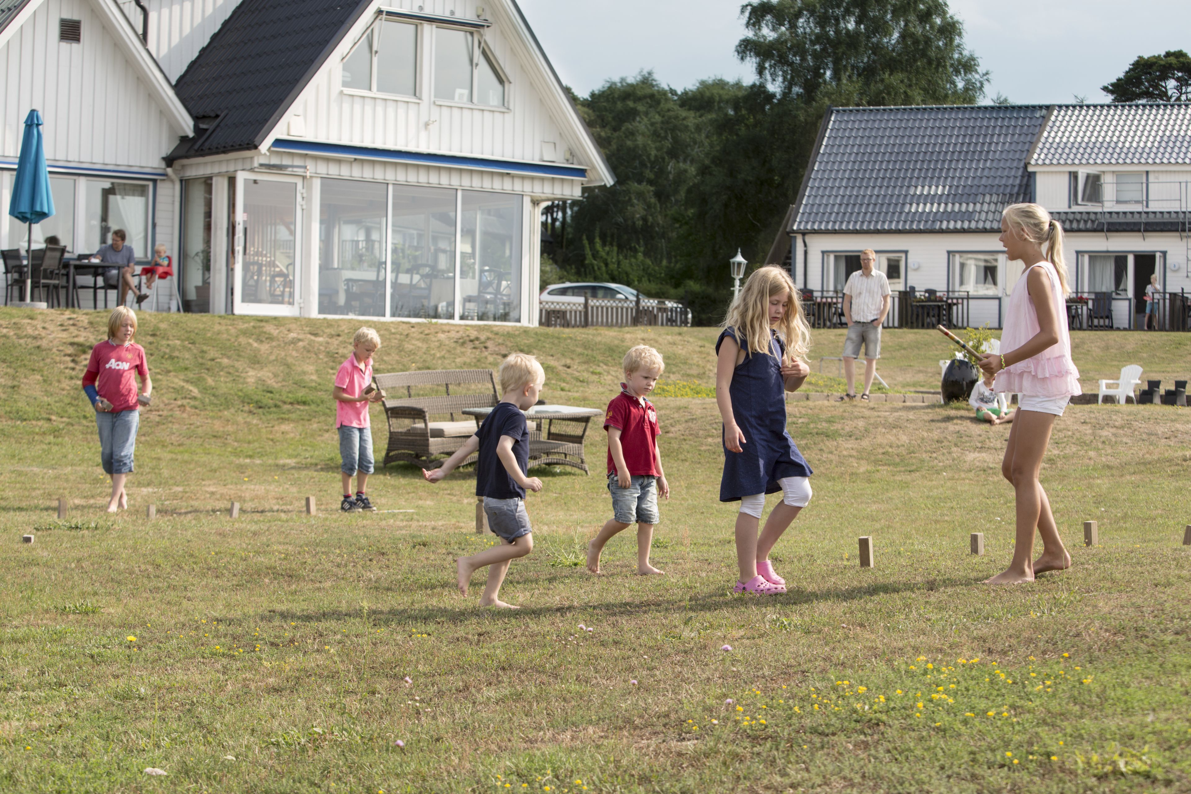 children’s play area – outdoor