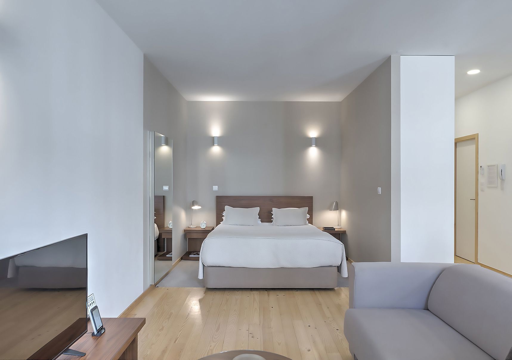 Hochwertige Bettwaren, schallisolierte Zimmer, Bügeleisen/Bügelbrett