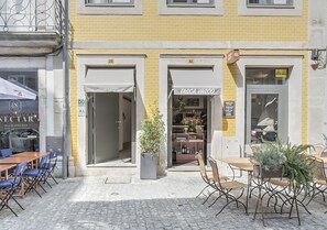 Front of property - Oporto Street Sá de Noronha (Porto)