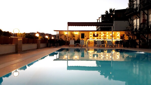 Outdoor pool - Hotel Gumbet (Bodrum)