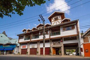 Front of property - Pousada Serena (Campos do Jordão)