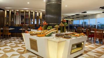 Daily buffet breakfast for a fee